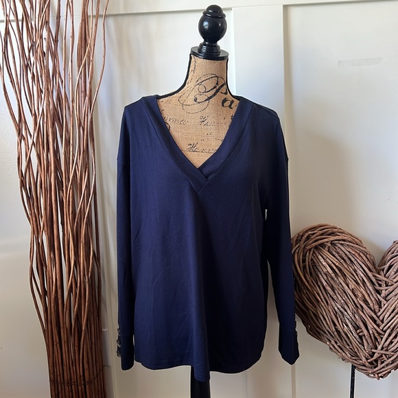 Navy V-Neck Long Sleeve Top - Picture 2 of 7
